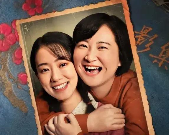 我在娱乐圈靠吃瓜爆红了,娱乐圈红人崛起记  第1张